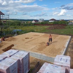 Обратная засыпка свайно ростверкового фундамента в Губарево