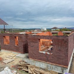 Возвели стены дома 139,3 м2 из теплой керамики в Губарево